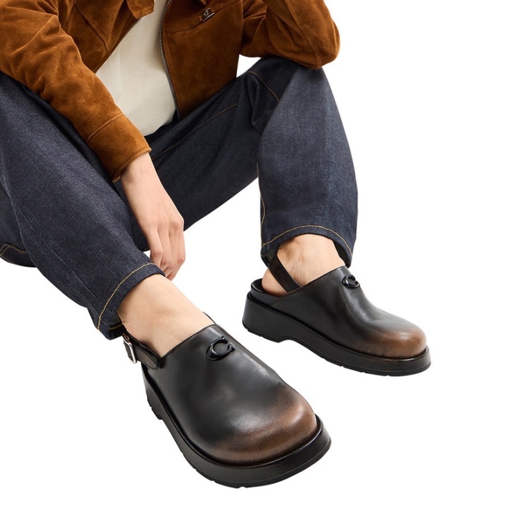 NWT COACH
Women's Sculpted C Loved Leather
Platform Clogs - Picture 6 of 16